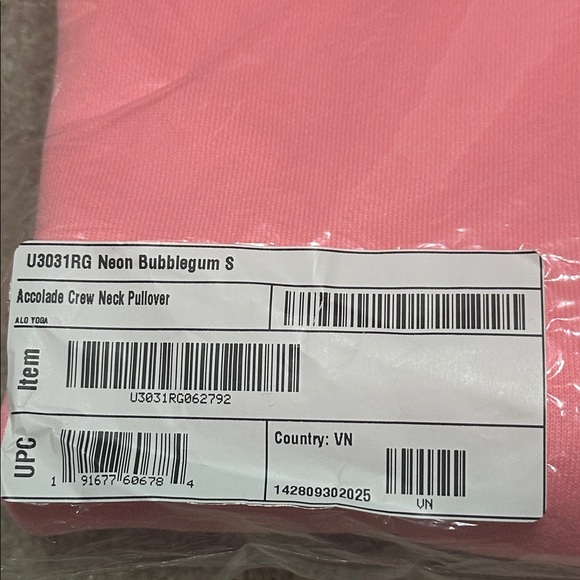 🆕 Neon Bubblegum Crew Neck Pullover 🆕 - Picture 7 of 7